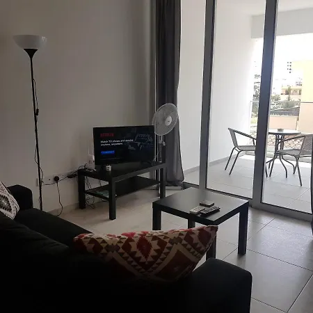 Tico Court Periwolia